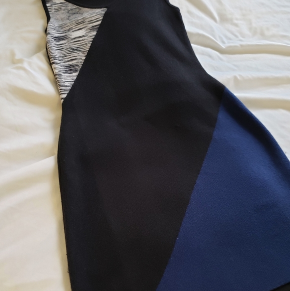 catherine malandrino V-neck colorblock knit dress - Picture 2 of 6